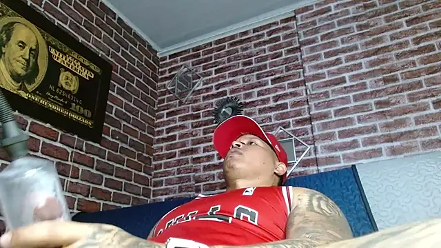 Snapshot of jordan_bigcock_ chatting on July 15, 10:15 pm jordan bigcock online show from July 15, 10:15 pm