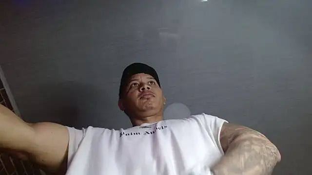 Snapshot of jordan_bigcock_ chatting on July 24, 1:53 pm jordan bigcock online show from July 24, 1:53 pm