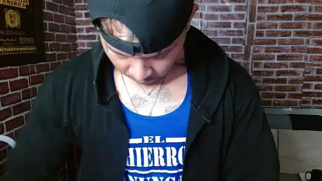 Snapshot of jordan_bigcock_ chatting on July 31, 3:33 pm jordan bigcock online show from July 31, 3:33 pm