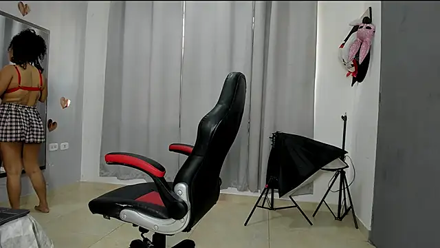 dante and kiara online show from March 6, 8:49 pm