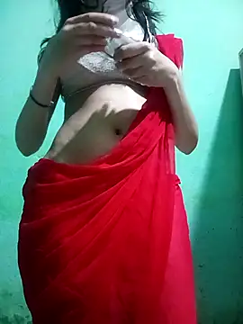 Snapshot of Hornyme18 chatting on October 29, 5:04 pm Hornyme18 online show from October 29, 5:04 pm