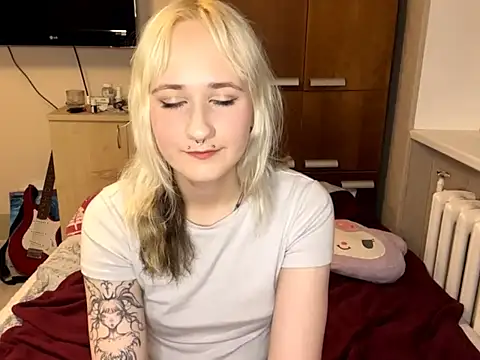 Ulemonala Cute online show from October 19, 6:19 pm