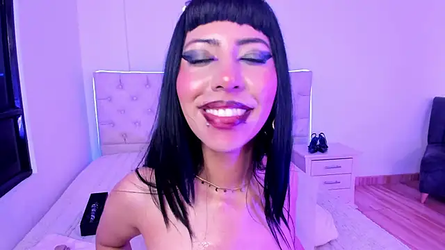 Nina fox 0691 online show from May 15, 11:45 pm