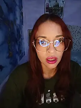 Snapshot of cerecita_anna chatting on August 5, 7:38 pm cerecita anna online show from August 5, 7:38 pm