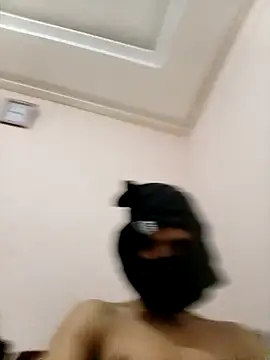 Snapshot of latarak321 chatting on November 12, 12:05 pm latarak321 online show from November 12, 12:05 pm