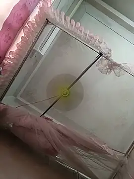 ladzy sexy online show from June 6, 4:39 am