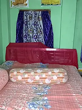 Snapshot of MAGGO-11 chatting on November 22, 6:18 pm MAGGO-11 online show from November 22, 6:18 pm