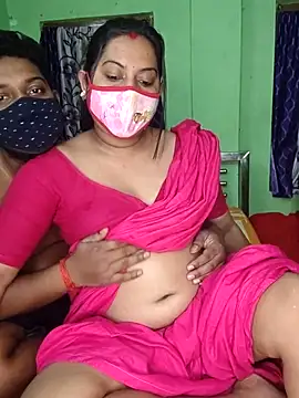 Snapshot of MAGGO-11 chatting on December 5, 6:15 pm MAGGO-11 online show from December 5, 6:15 pm