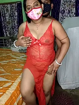 Snapshot of MAGGO-11 chatting on December 13, 7:53 pm MAGGO-11 online show from December 13, 7:53 pm