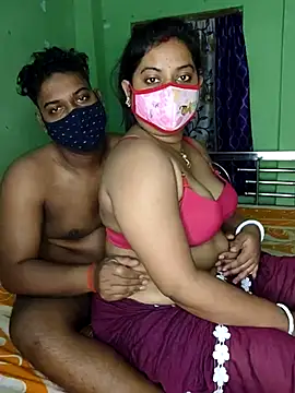 Snapshot of MAGGO-11 chatting on December 14, 6:45 pm MAGGO-11 online show from December 14, 6:45 pm