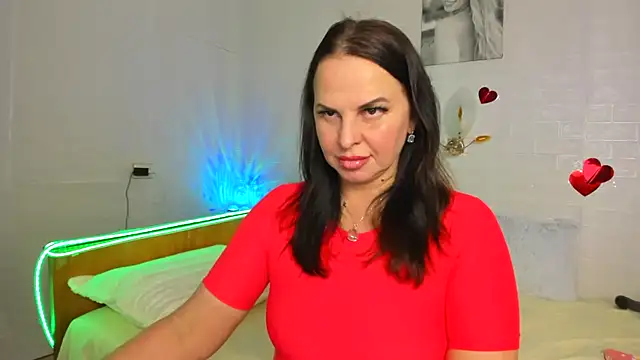 Snapshot of MIRAA_LUV chatting on April 22, 3:46 pm MIRAA LUV online show from April 22, 3:46 pm