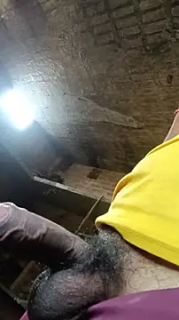 Snapshot of BiggerDickGuy chatting on November 26, 5:08 am BiggerDickGuy online show from November 26, 5:08 am