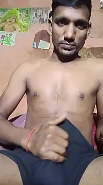 Snapshot of BiggerDickGuy chatting on November 27, 4:47 am BiggerDickGuy online show from November 27, 4:47 am