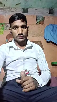 Snapshot of BiggerDickGuy chatting on November 29, 1:03 pm BiggerDickGuy online show from November 29, 1:03 pm