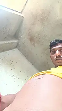 Snapshot of BiggerDickGuy chatting on December 15, 7:12 am BiggerDickGuy online show from December 15, 7:12 am