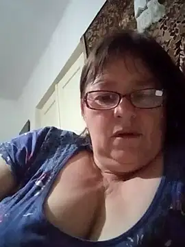 MilaCold5443 online show from April 28, 2:10 am
