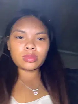 hello-cute online show from November 16, 3:28 pm