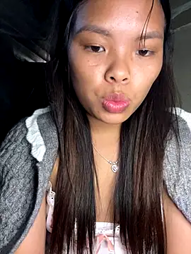 hello-cute online show from December 3, 6:10 am