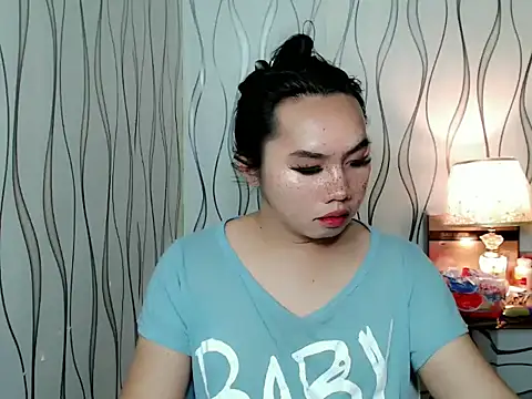 im ursweetheart online show from October 19, 3:18 am
