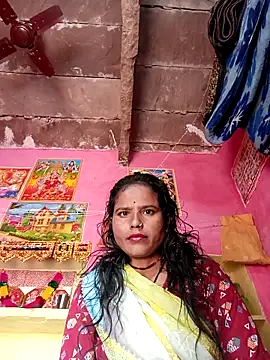 Snapshot of Cut_itri845 chatting on November 3, 5:31 am Cut itri845 online show from November 3, 5:31 am