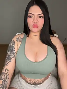 dulcemarianh  online show from February 12, 8:20 am