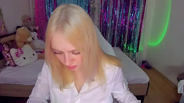 CeaneLino online show from January 8, 8:22 pm