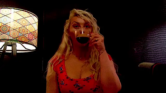 Snapshot of LeticiaReys chatting on February 23, 11:29 am LeticiaReys online show from February 23, 11:29 am