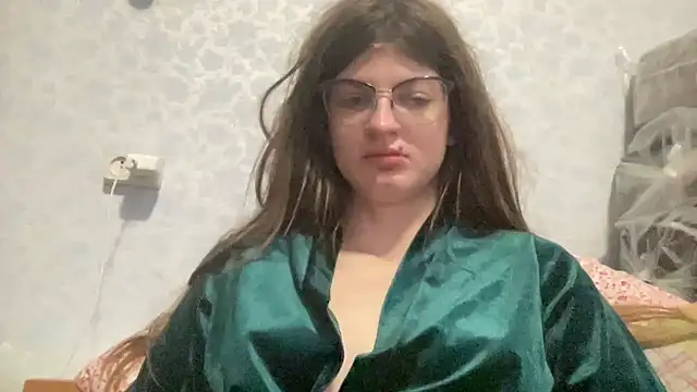 Snapshot of NikaXZimax chatting on October 28, 6:06 am NikaXZimax online show from October 28, 6:06 am