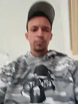 Snapshot of Racso100 chatting on November 18, 3:16 pm Racso100 online show from November 18, 3:16 pm