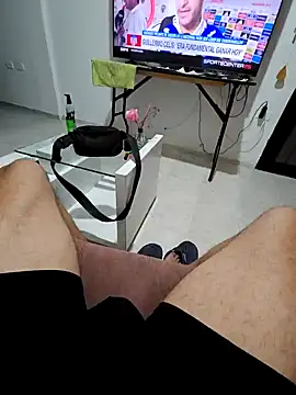 Snapshot of Racso100 chatting on December 1, 10:09 am Racso100 online show from December 1, 10:09 am