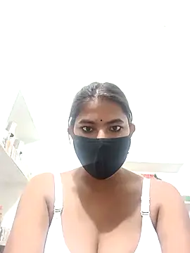 Hot radhaji online show from November 7, 4:40 pm