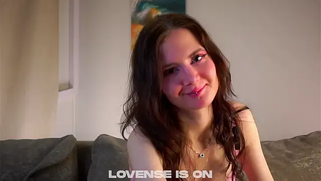 Snapshot of MarcyFrazee chatting on November 22, 2:21 am MarcyFrazee online show from November 22, 2:21 am