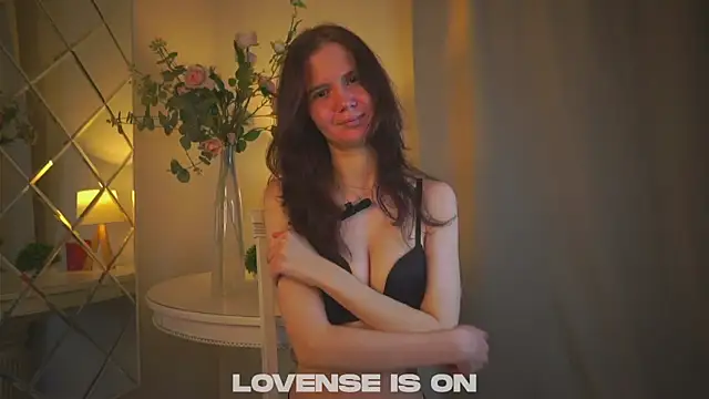 Snapshot of MarcyFrazee chatting on December 2, 3:23 am MarcyFrazee online show from December 2, 3:23 am