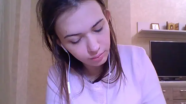 CeyaLier online show from December 18, 5:30 pm