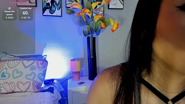 Snapshot of Jenn_W chatting on October 18, 12:06 pm Jenn W online show from October 18, 12:06 pm