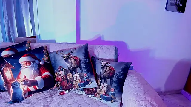 Snapshot of Jenn_W chatting on November 21, 12:15 pm Jenn W online show from November 21, 12:15 pm