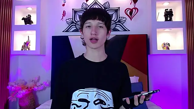 Emo Boy  online show from February 14, 8:05 pm