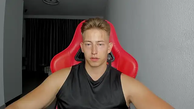 find0m master online show from October 30, 9:15 pm