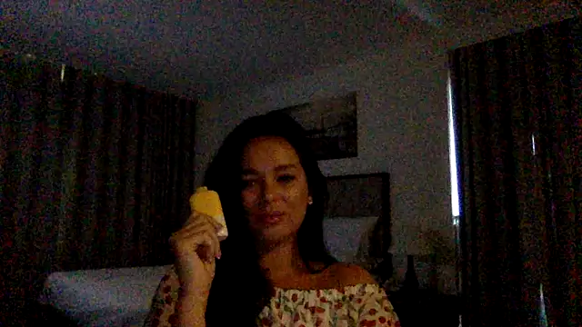 Snapshot of Fayronna chatting on February 8, 9:45 am Fayronna online show from February 8, 9:45 am