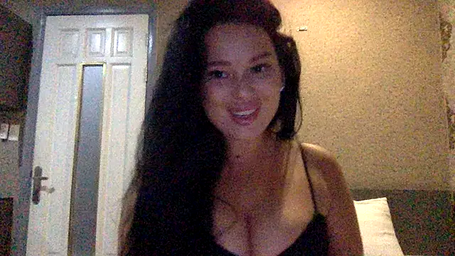 Snapshot of Fayronna chatting on March 7, 7:11 pm Fayronna online show from March 7, 7:11 pm