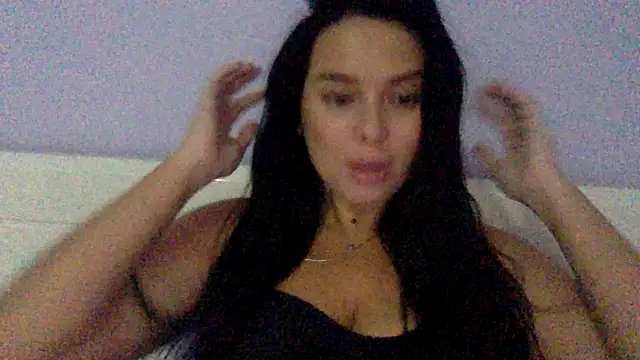 Snapshot of Fayronna chatting on March 19, 5:39 pm Fayronna online show from March 19, 5:39 pm