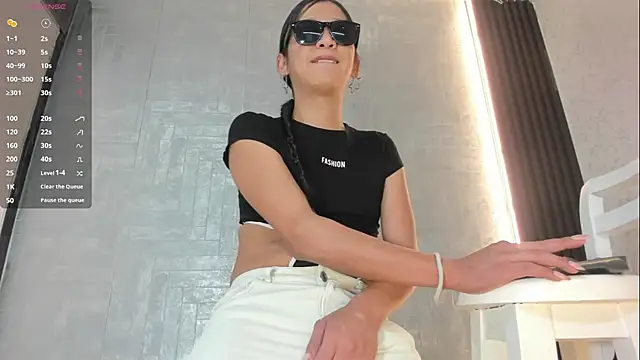 Alisson Steelersexy online show from June 12, 8:08 pm