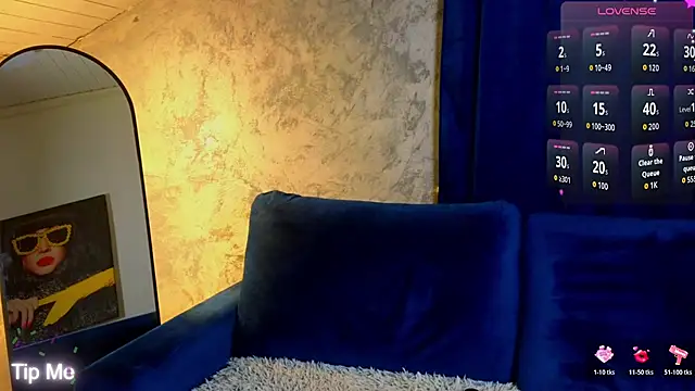 Snapshot of _YourSubmissive_ chatting on July 13, 2:47 am YourSubmissive online show from July 13, 2:47 am