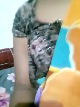 Snapshot of Sexy_Riya_Bhabhi chatting on November 2, 5:43 am Sexy Riya Bhabhi online show from November 2, 5:43 am