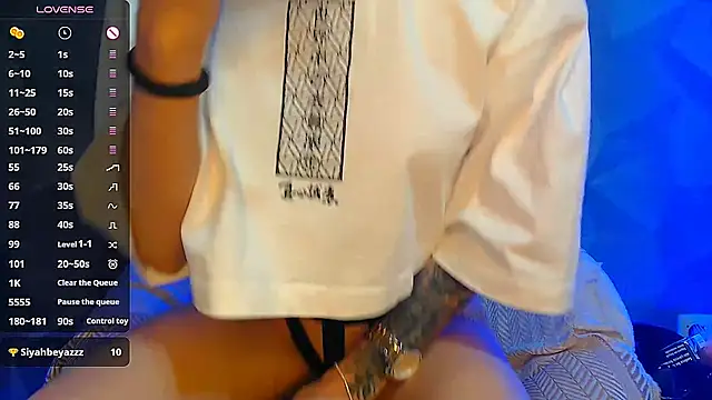 Horny beautyyy online show from October 9, 6:17 pm