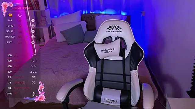 Snapshot of sofiisun chatting on November 5, 2:11 am sofiisun online show from November 5, 2:11 am