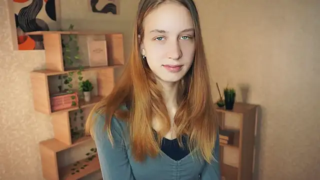 Snapshot of IveyColley chatting on October 22, 7:41 am IveyColley online show from October 22, 7:41 am