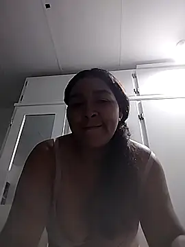 Snapshot of EliehtIsabellx chatting on October 10, 3:00 pm EliehtIsabellx online show from October 10, 3:00 pm