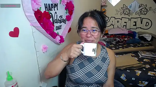 Miss  kendra  online show from June 6, 3:39 pm