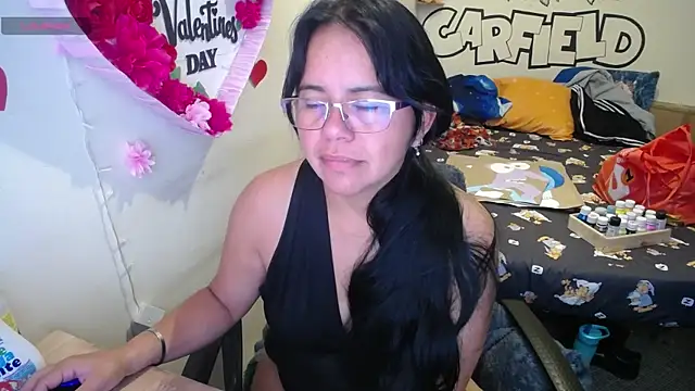 Miss  kendra  online show from June 10, 11:31 am